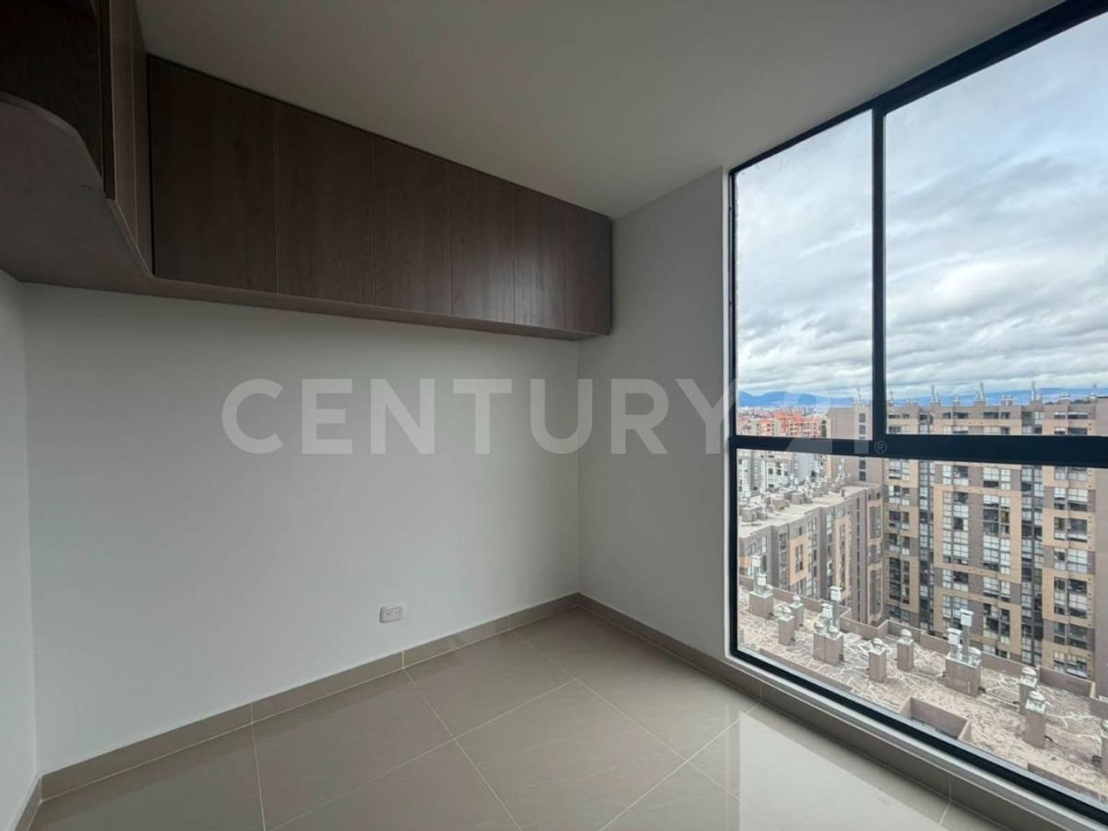 th.outside1200x1200.6a4e779c6f86c_infocdn__6a4d6c06d1a7djpg Apartamento en Arriendo en Colina Campestre, Bogotá