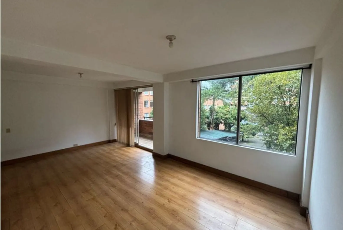 Apartamento en Arriendo en Loma Benedictinos, Envigado