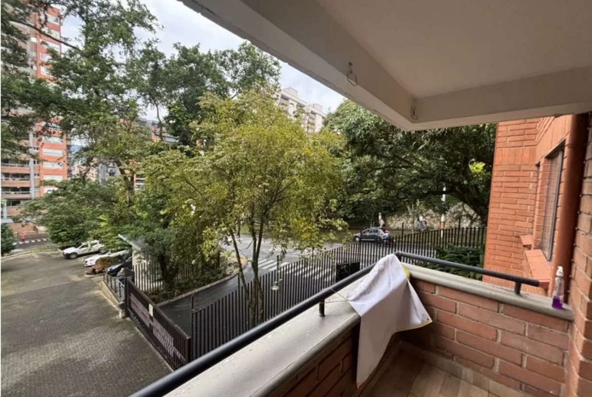 Apartamento en Arriendo en Loma Benedictinos, Envigado
