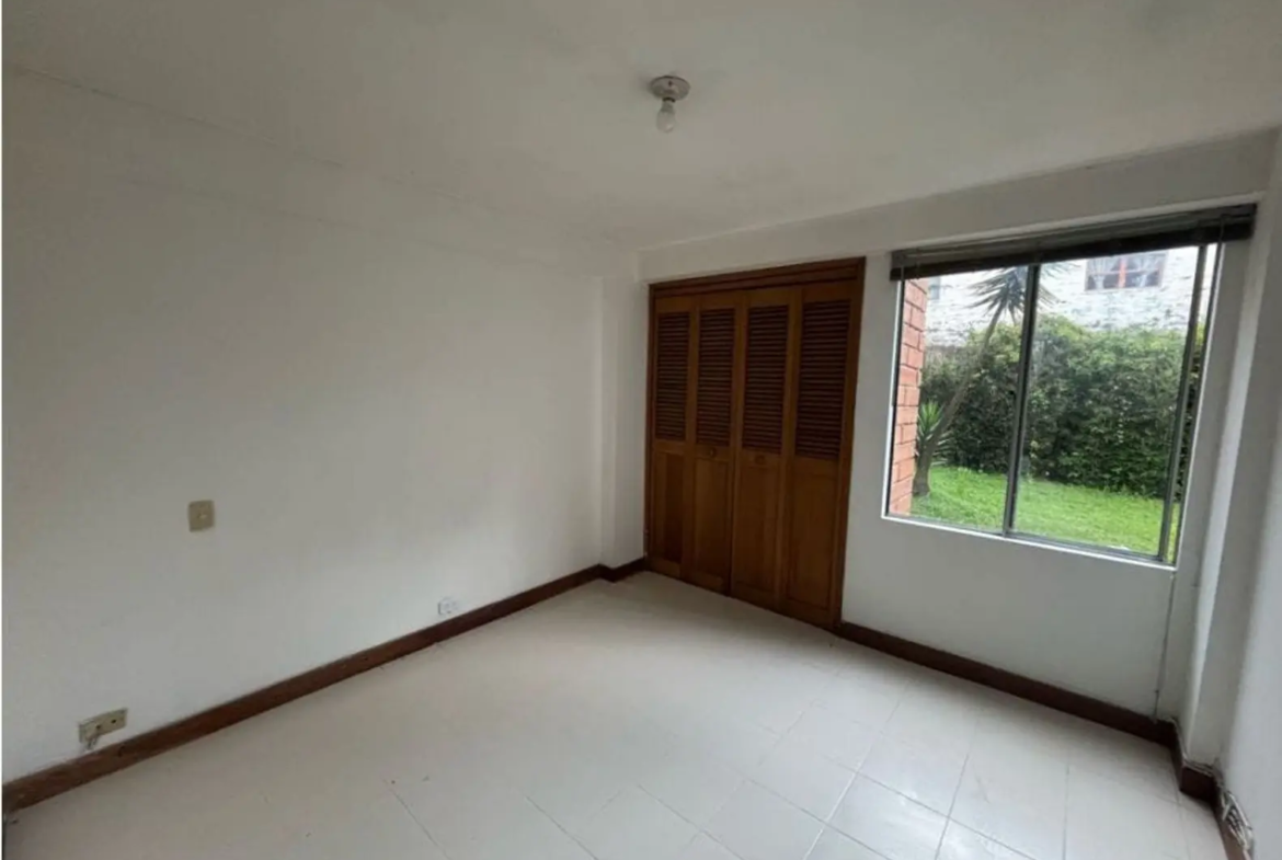Apartamento en Arriendo en Loma Benedictinos, Envigado