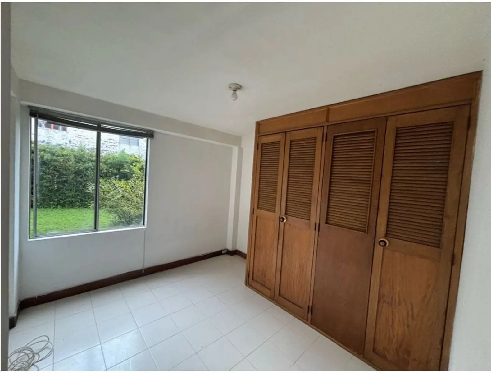th.outside1200x1200.6a5248f4ddc5b_infocdn__515302-8-1783777293jpg Apartamento en Arriendo en Loma Benedictinos, Envigado