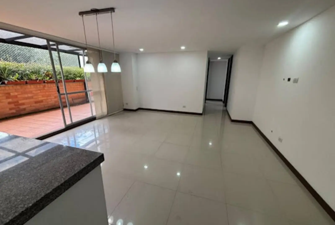 Apartamento en Arriendo en Zuñiga, Envigado