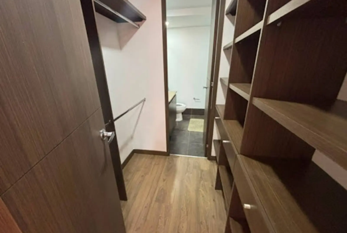 Apartamento en Arriendo en Zuñiga, Envigado