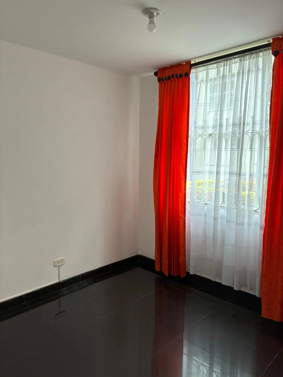 th.outside1200x1200.6a537ef5c7e24_infocdn__o0sznvzjxbtgoaxmhqkektwh8crnk5wkdozyznb3jpg Apartamento en Arriendo en Suba, Bogotá
