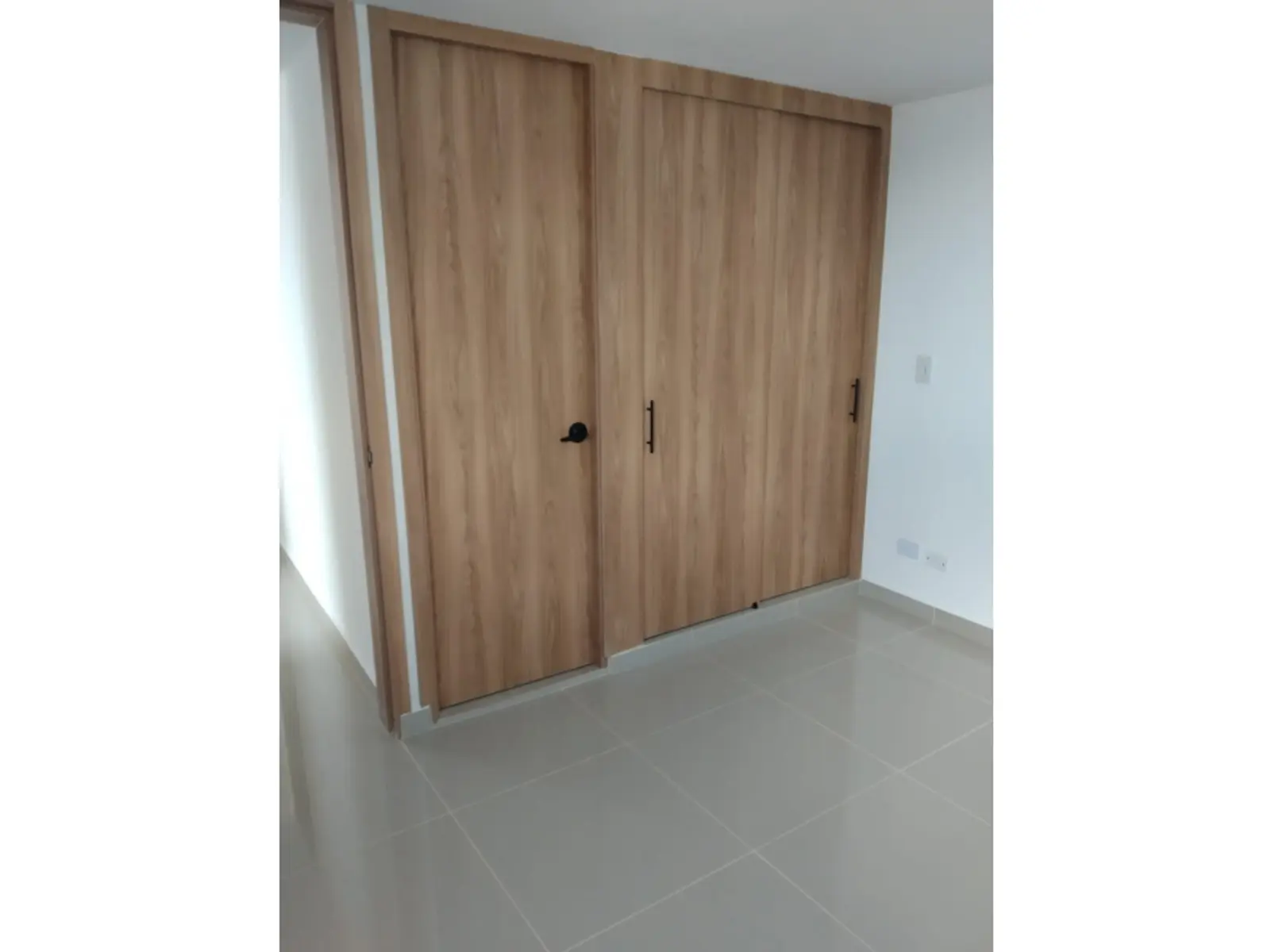 th.outside1200x1200.6a53f9515b65c_infocdn__gr203084520260712031329jpeg Apartamento en Arriendo en Urbanizacion serramonte, Bello