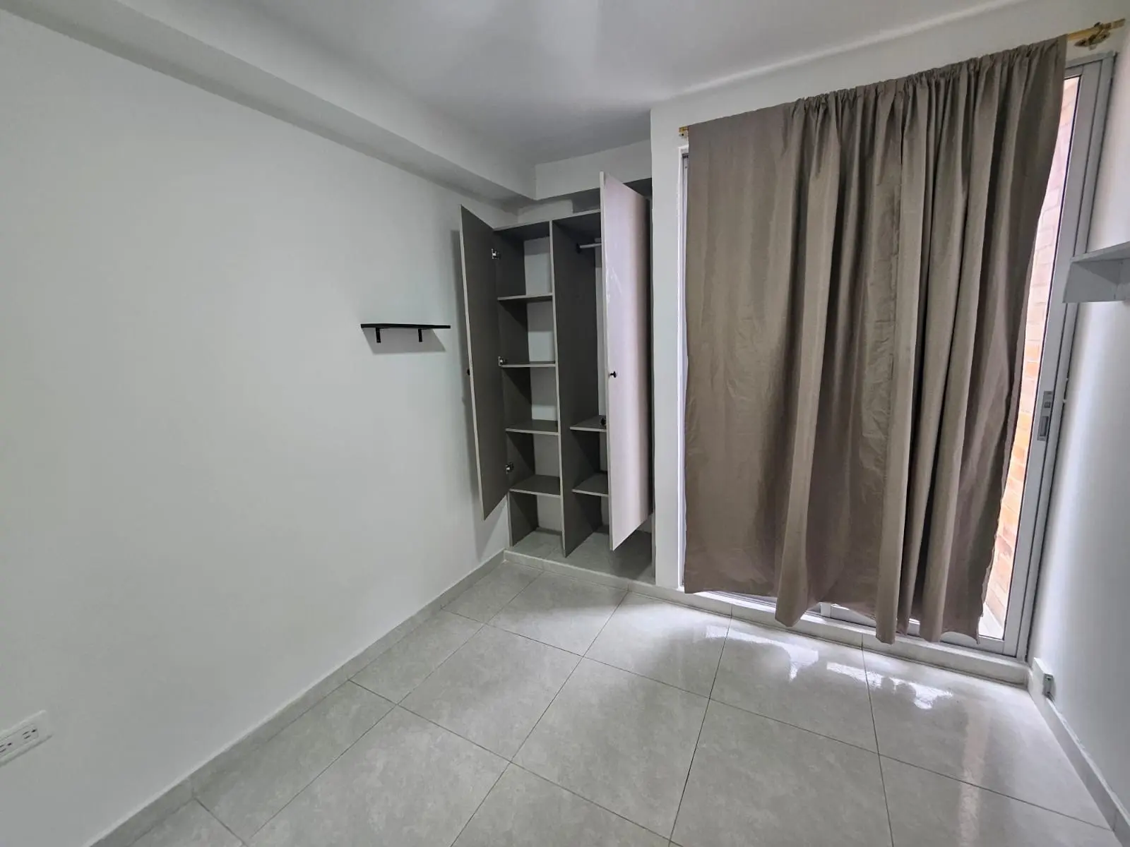 th.outside1200x1200.6a545bf5df821_infocdn__8px0z2jauf1uaicwubfkwjpqwesh7wu887zqolezjpg Apartamento en Arriendo en Barrios Unidos, Bogotá