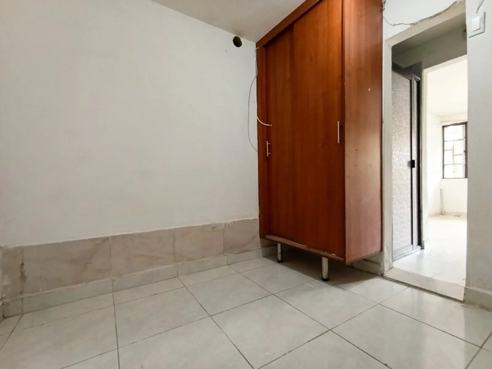 th.outside1200x1200.6a564596c1637_infocdn__foto-104980-890930984-2778297582-ssjpg Apartamento en Arriendo en Paris, Medellín