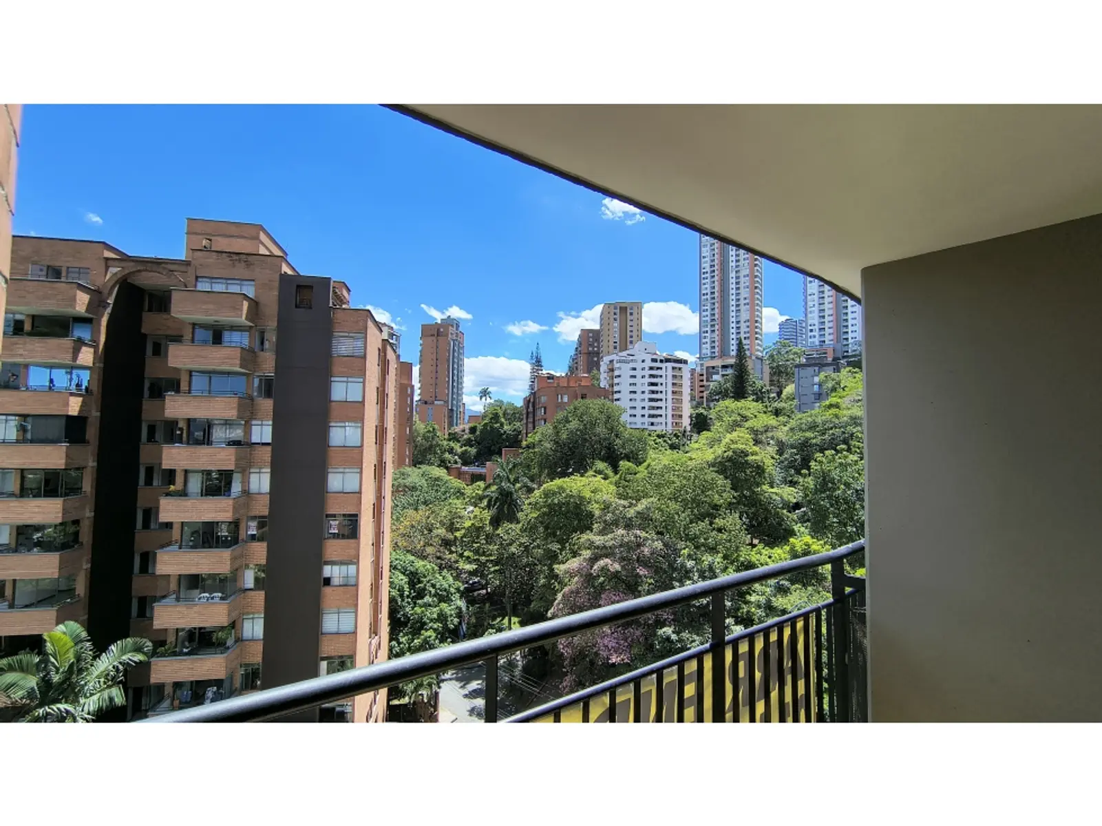 th.outside1200x1200.6a5664633c314_infocdn__gr203084420260714112006jpg Apartamento en Arriendo en Castropol, Medellín