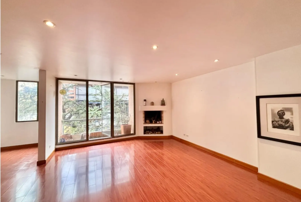 Apartamento en Arriendo en El Virrey, Bogotá
