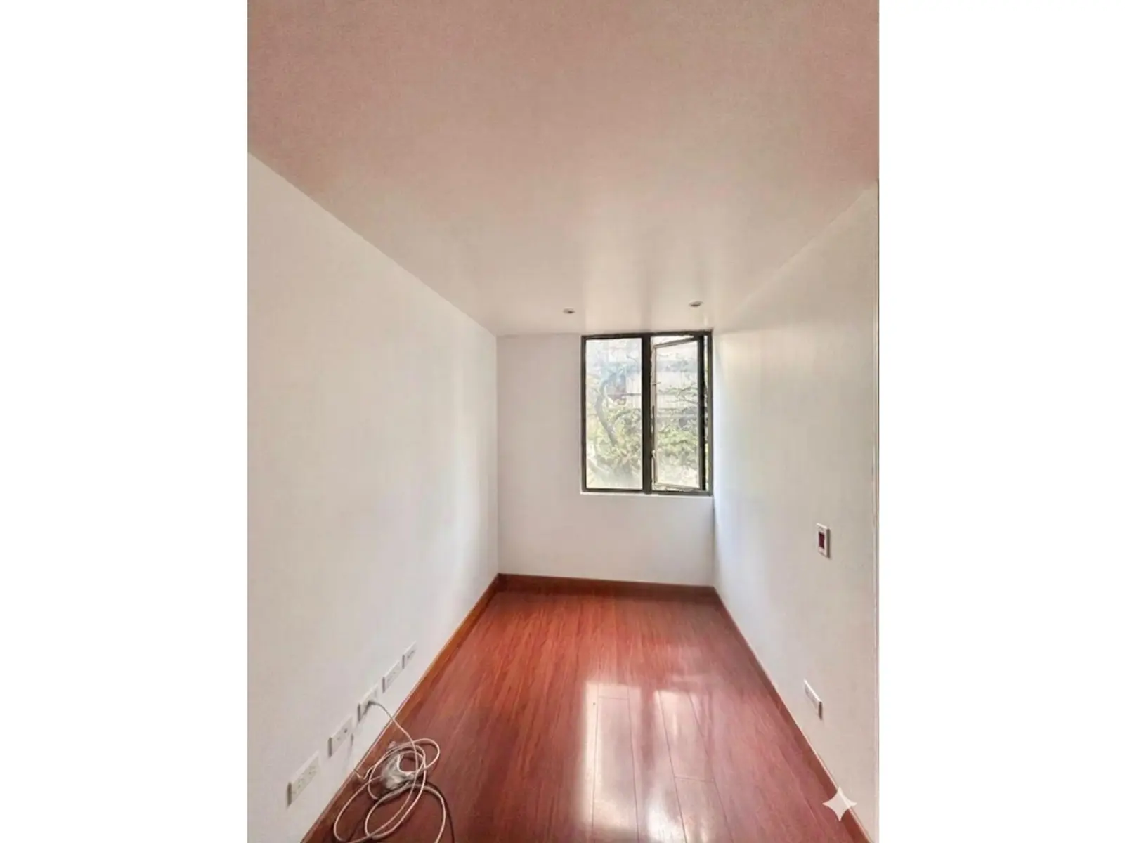 th.outside1200x1200.6a56669f27287_infocdn__gr1958301520260602062554jpg Apartamento en Arriendo en El Virrey, Bogotá