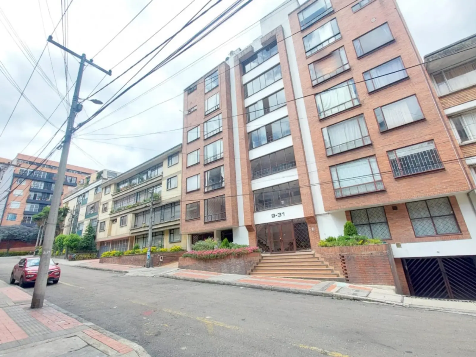 th.outside1200x1200.6a5794c490ae7_infocdn__25463-7-1783532923jpg Apartamento en Arriendo en Chapinero central, Bogotá