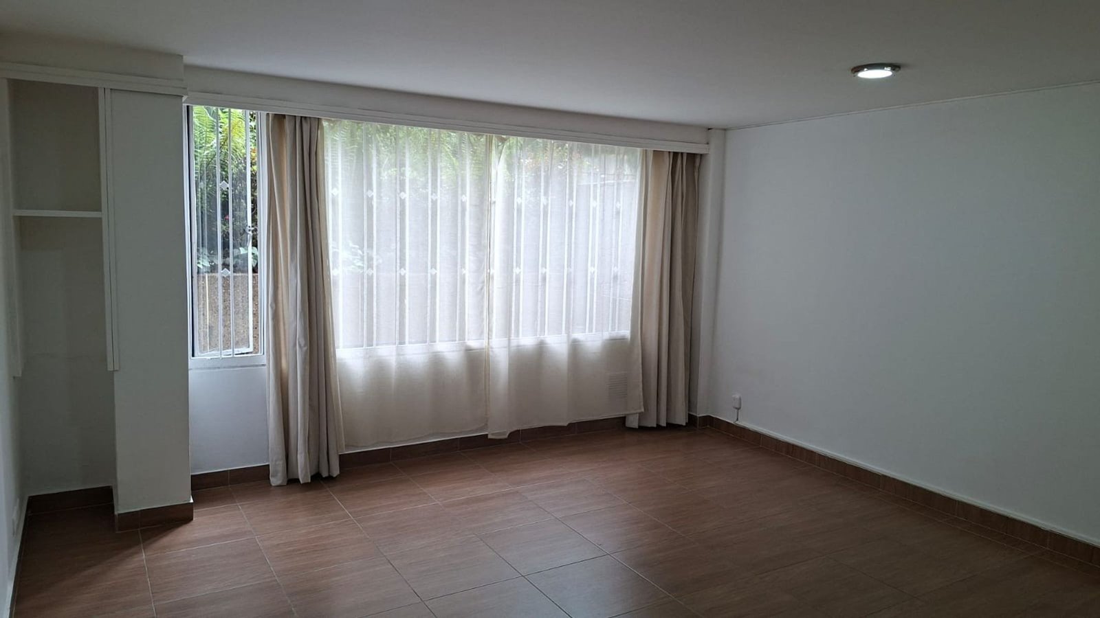 th.outside1200x1200.6a58b278beca8_infocdn__g7v0ymqginxetncmvpalqamfvkdmpjqsdukovcynjpg Apartamento en Arriendo en Chico norte, Bogotá