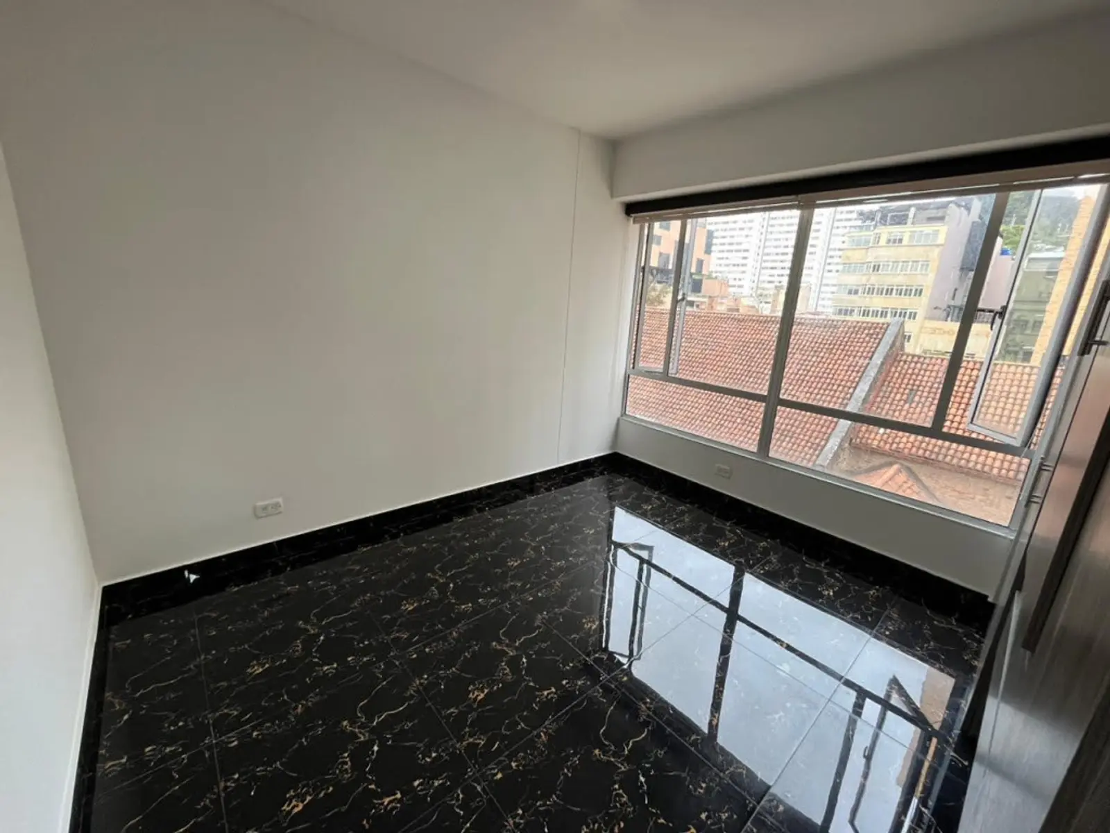 th.outside1200x1200.6a5b7c59ea569_infocdn__97070-1-1784379840-2jpg Apartamento en Arriendo en Las nieves, Bogotá