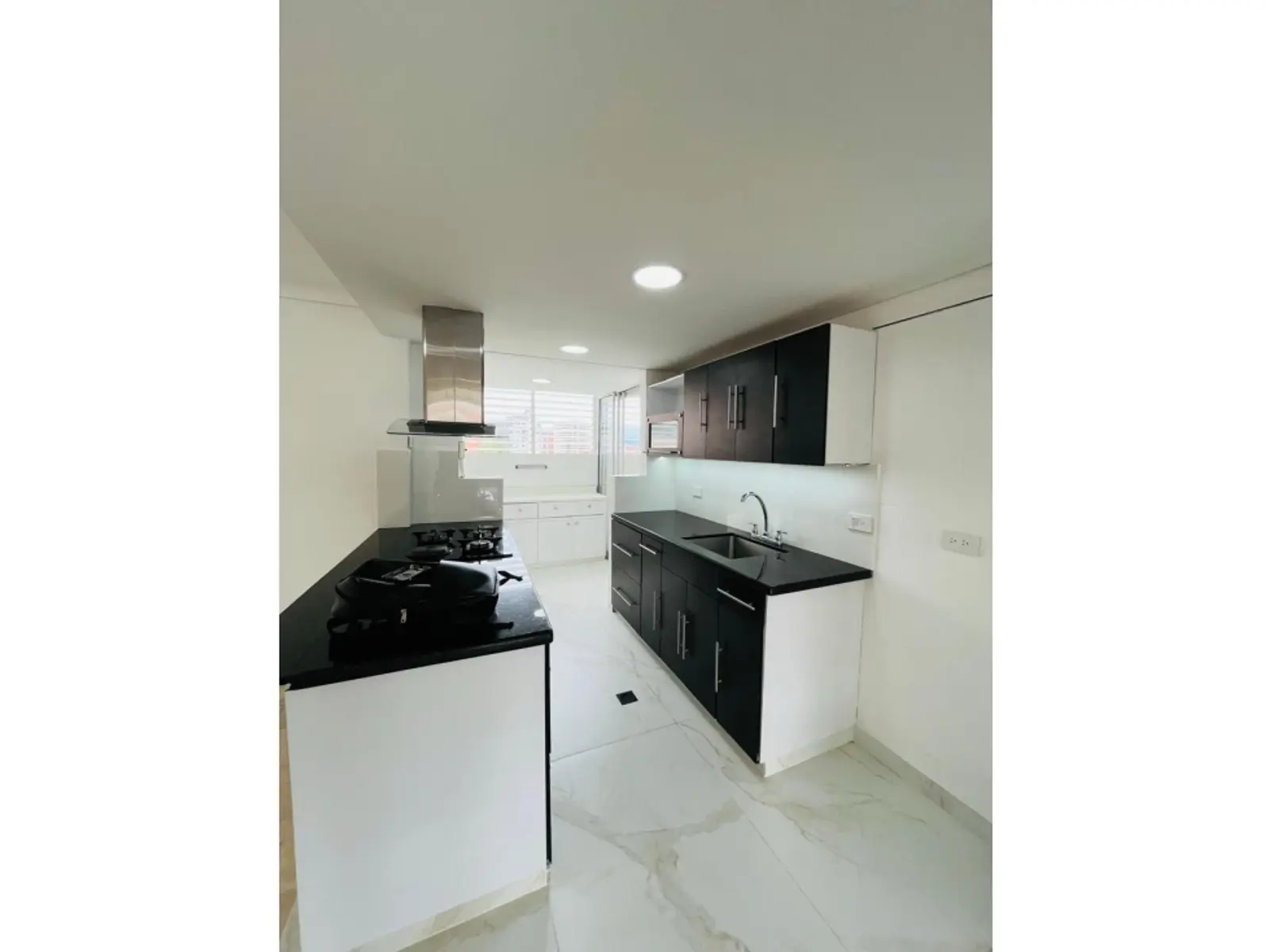 th.outside1200x1200.6a5b8a8952926_infocdn__gr-copia-de-arriendo-apartamento-1784330094-8979-6291jpeg Apartamento en Arriendo en Ciudad del Río, Medellín