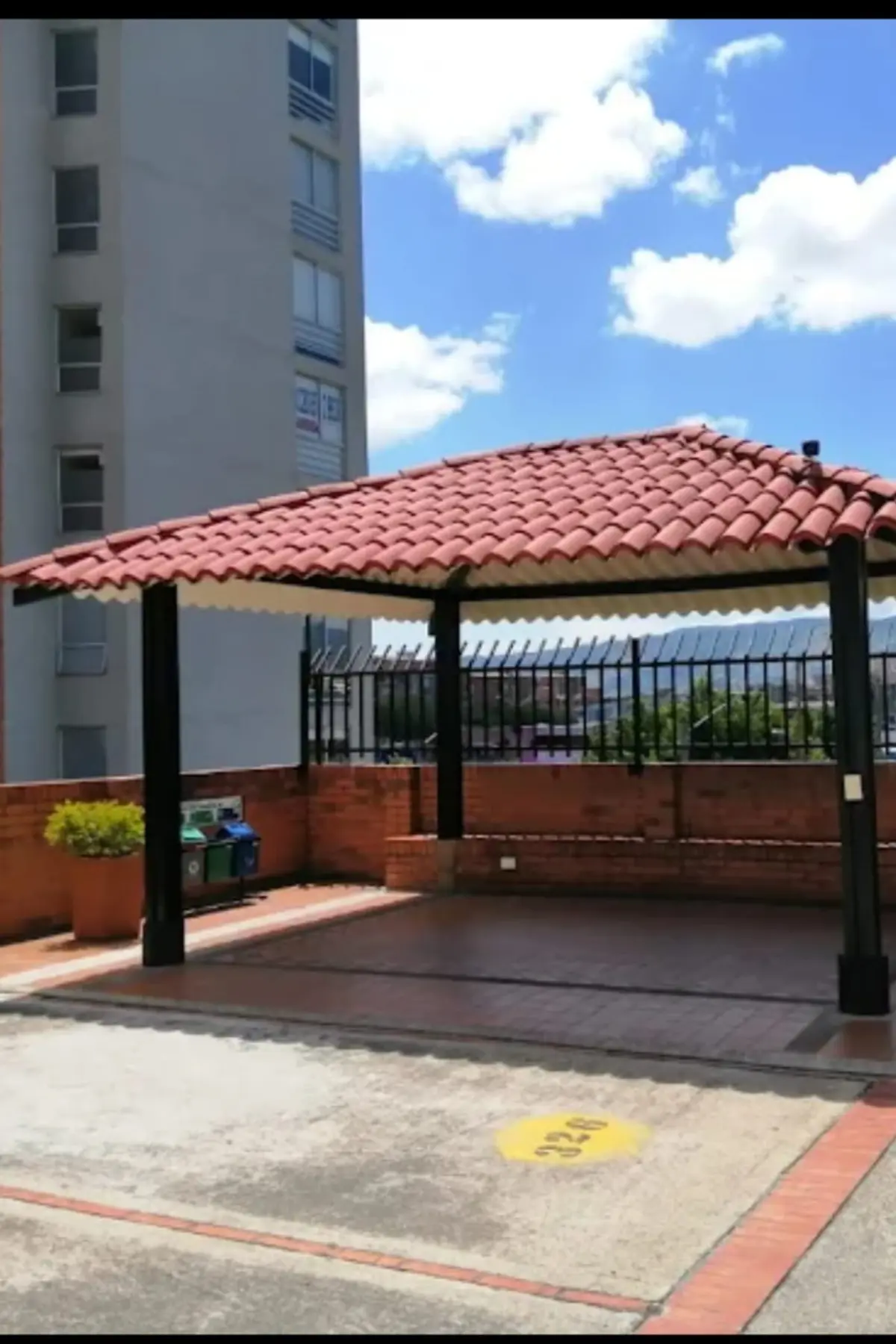 th.outside1200x1200.6a5b9625c82fa_infocdn__2415702-1-1784386824-4jpg Apartamento en Arriendo en Colina Campestre, Bogotá