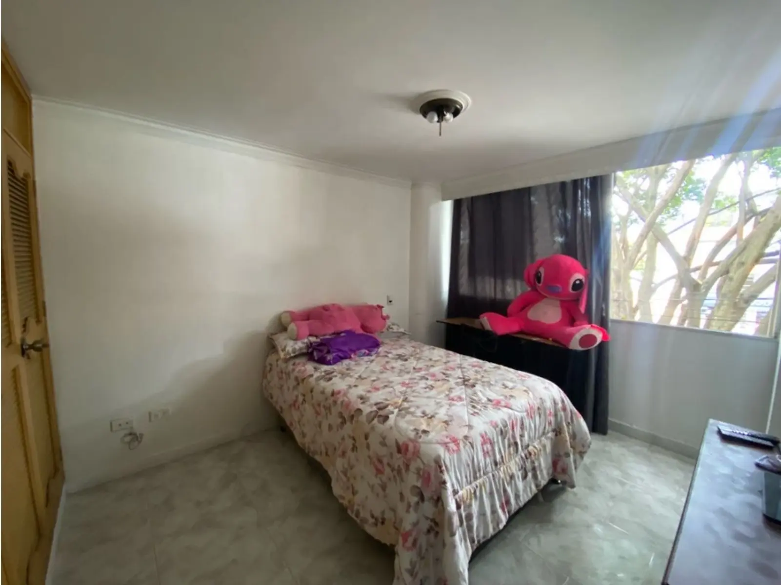 th.outside1200x1200.6a5c2fbd6bc29_infocdn__gr-apartamento-en-arriendo-en-lau-1784424387-3644-6618jpeg Apartamento en Arriendo en Laureles, Medellín