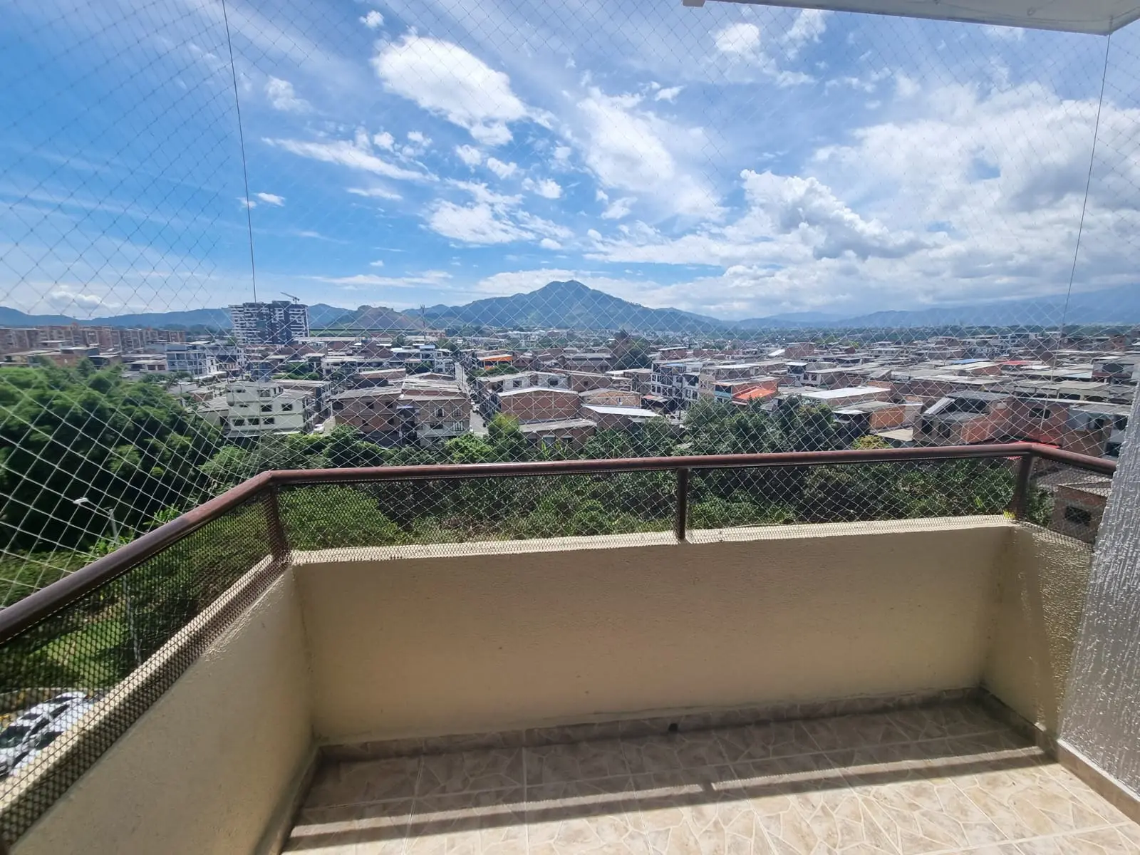 th.outside1200x1200.6a5c6497acb30_infocdn__f7poud70lmfinxz3ttohxwk8yklnqzazzoujf91zjpg Apartamento en Arriendo en Condina, Pereira