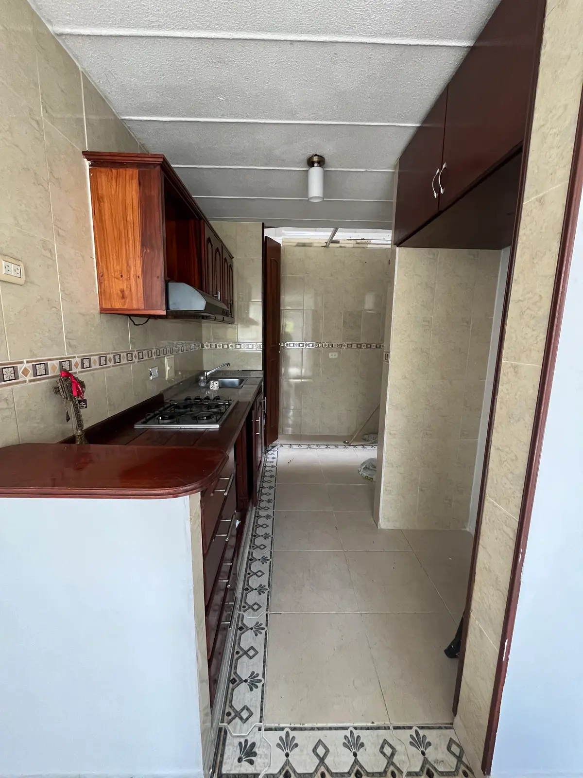 th.outside1200x1200.6a5e40b628c70_infocdn__3ygeqlo5botlh048xnbeshezyvhrqyfdnzyfhvbdjpg Apartamento en Arriendo en Valle del Lili, Cali