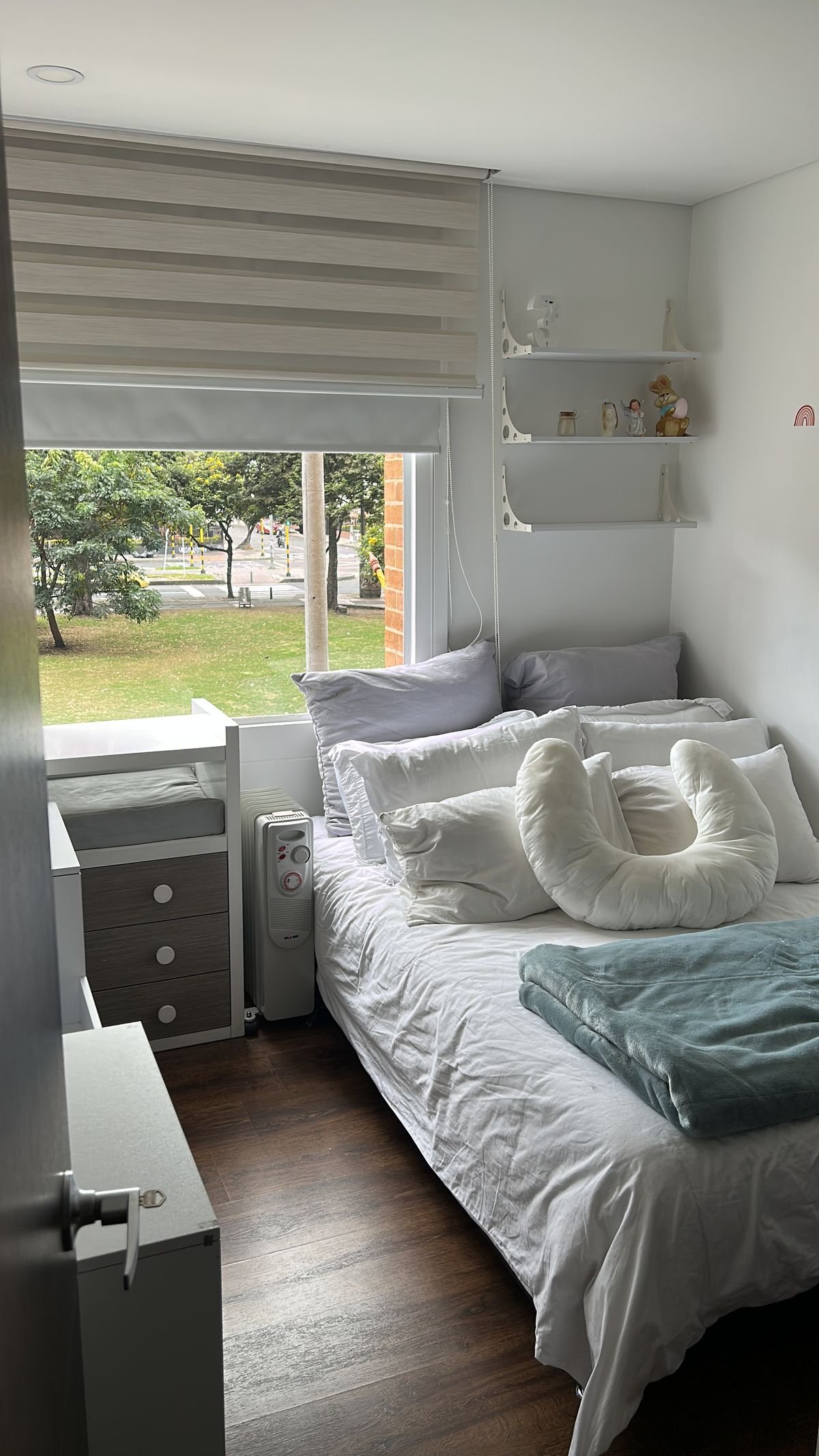 th.outside1200x1200.6a5e5bad3f603_infocdn__rhwjufziiubvrblz7aupzwki3dd1loaxyy759dybjpg Apartamento en Arriendo en Cedritos, Bogotá