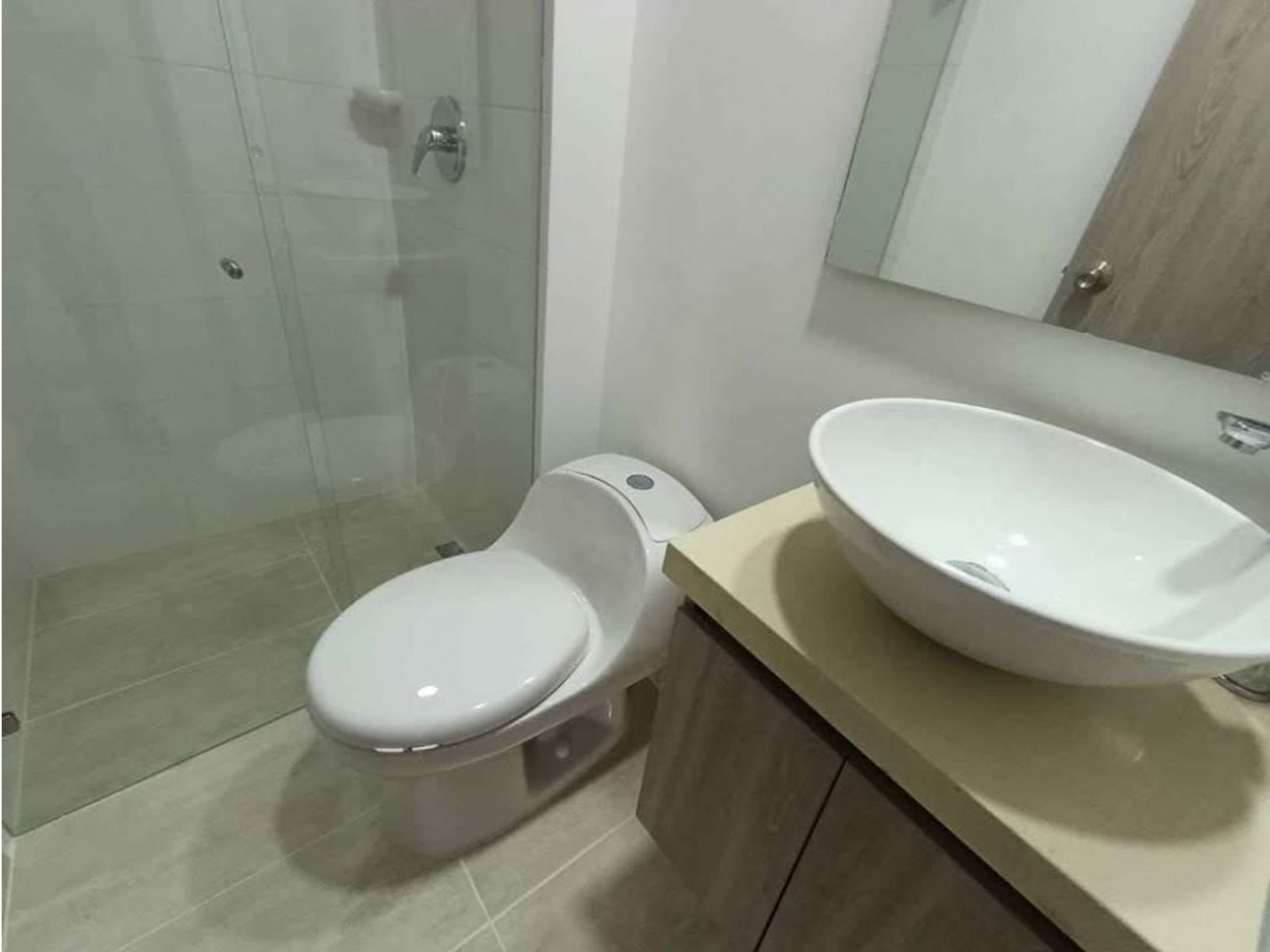 th.outside1200x1200.6a6255df4c917_infocdn__gr109706620260112105029jpg Apartamento en Arriendo en Medellín