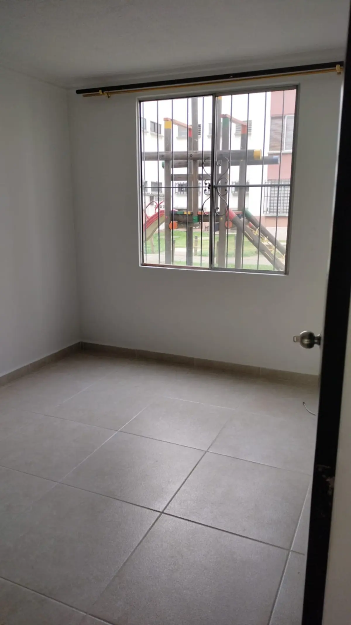 th.outside1200x1200.6a625d98cbce4_infocdn__m8yvsdfl68db2k4wn8kaazs9xdg0jagdoez27tvbjpg Apartamento en Arriendo en Ciudadela floralia, Cali