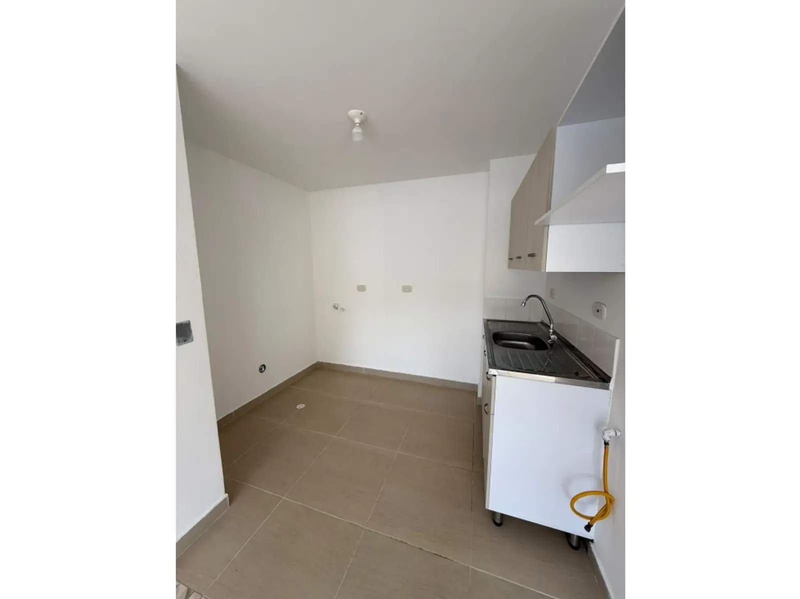 th.outside1200x1200.6a6382d9439e1_infocdn__gr93448320260710083952jpeg Apartamento en Arriendo en Guabinas, Yumbo