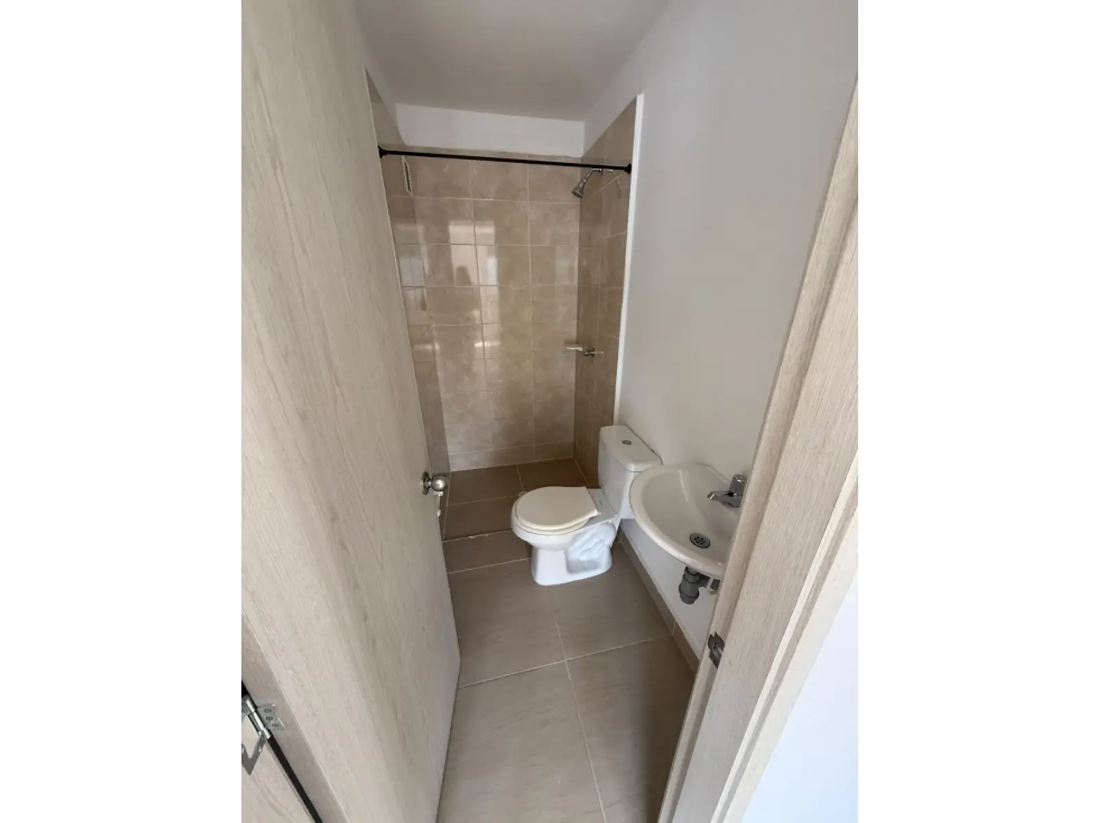 th.outside1200x1200.6a6382dc89e93_infocdn__gr93448420260710084002jpeg Apartamento en Arriendo en Guabinas, Yumbo