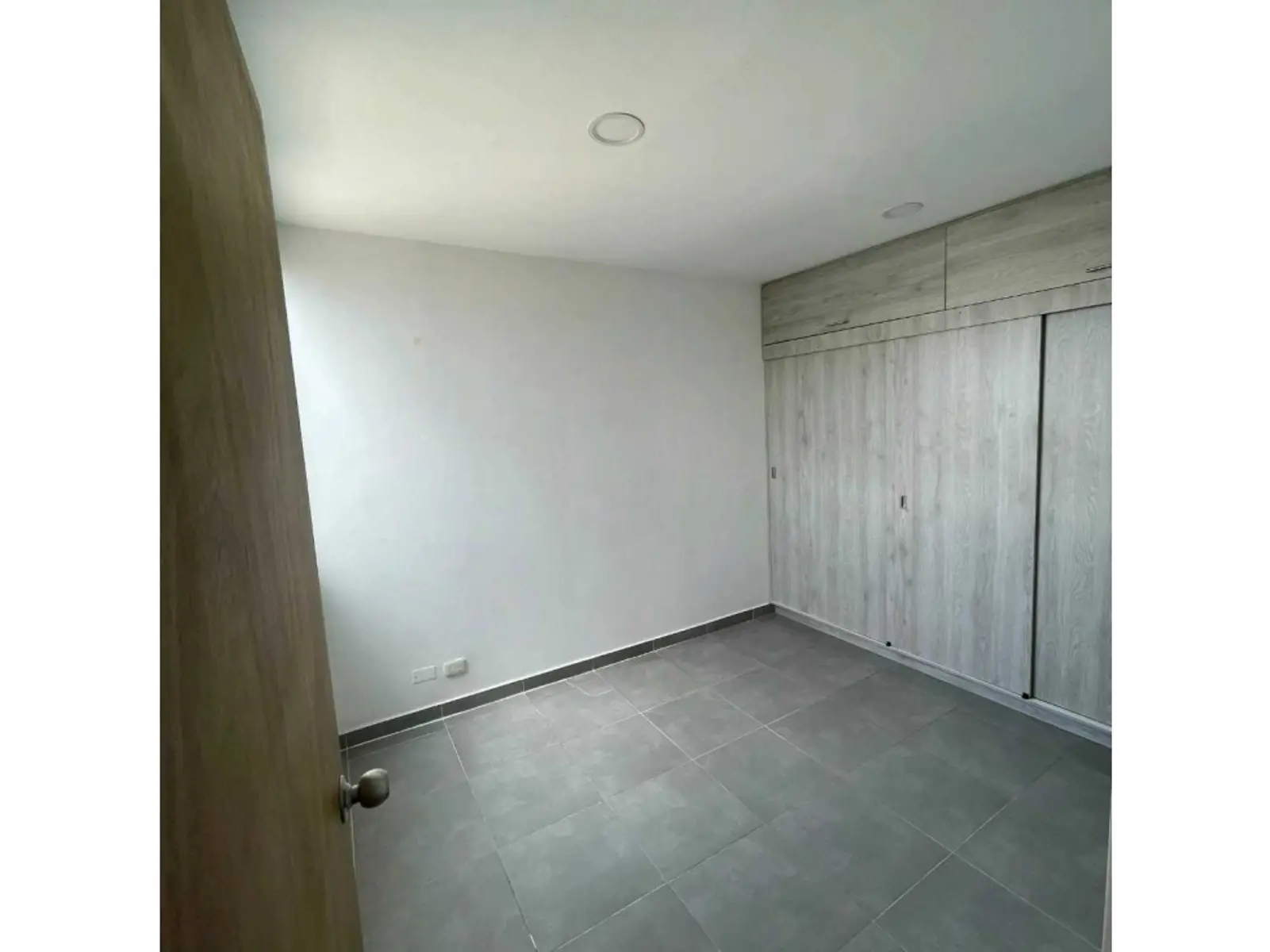 th.outside1200x1200.6a638a3e76af3_infocdn__gr-apartamento-en-arriendo-ruiseo-1758209004-4467-8964jpeg Apartamento en Arriendo en Alameda del Rio, Barranquilla