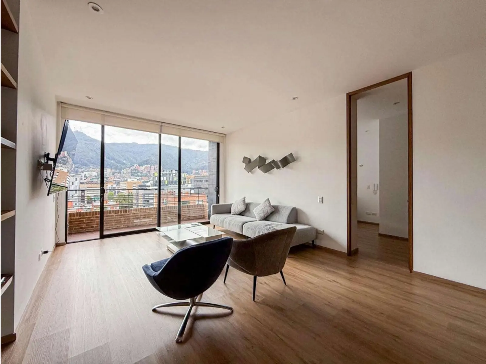 th.outside1200x1200.6a63ac018b6a3_infocdn__gr182628720260724010124jpg Apartamento en Arriendo en Chico norte, Bogotá