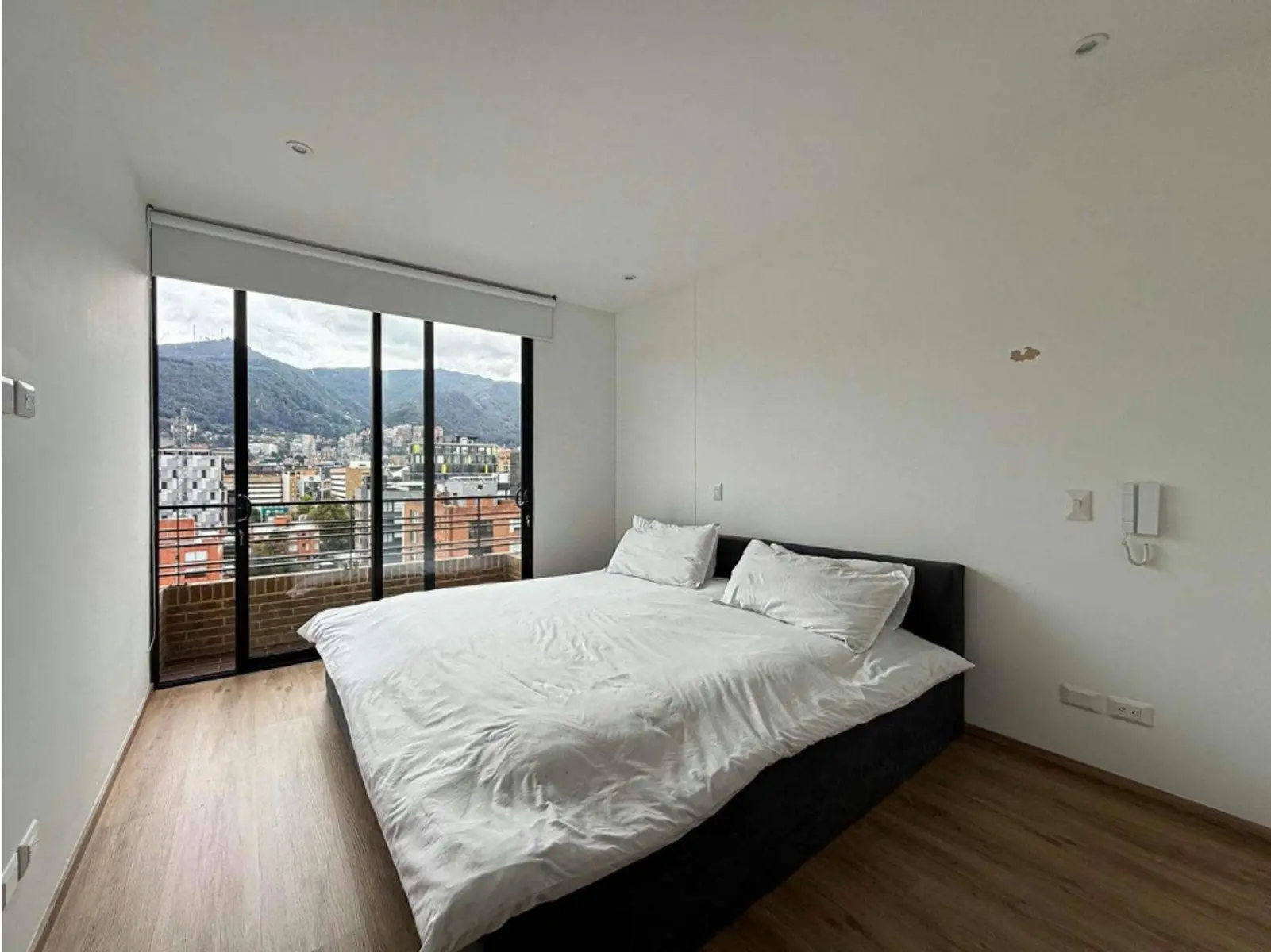 th.outside1200x1200.6a63ac052247b_infocdn__gr182628320260724010121jpg Apartamento en Arriendo en Chico norte, Bogotá