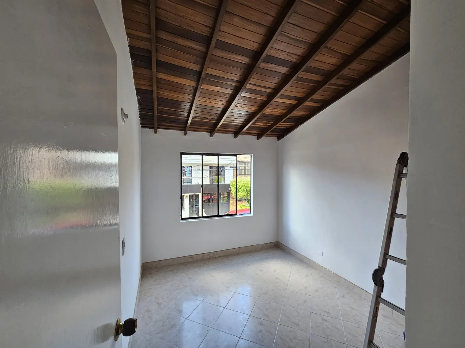 th.outside1200x1200.6a68ce016eb35_infocdn__9433796-1-1785184359-6jpg Apartamento en Arriendo en Cabañas, Medellín