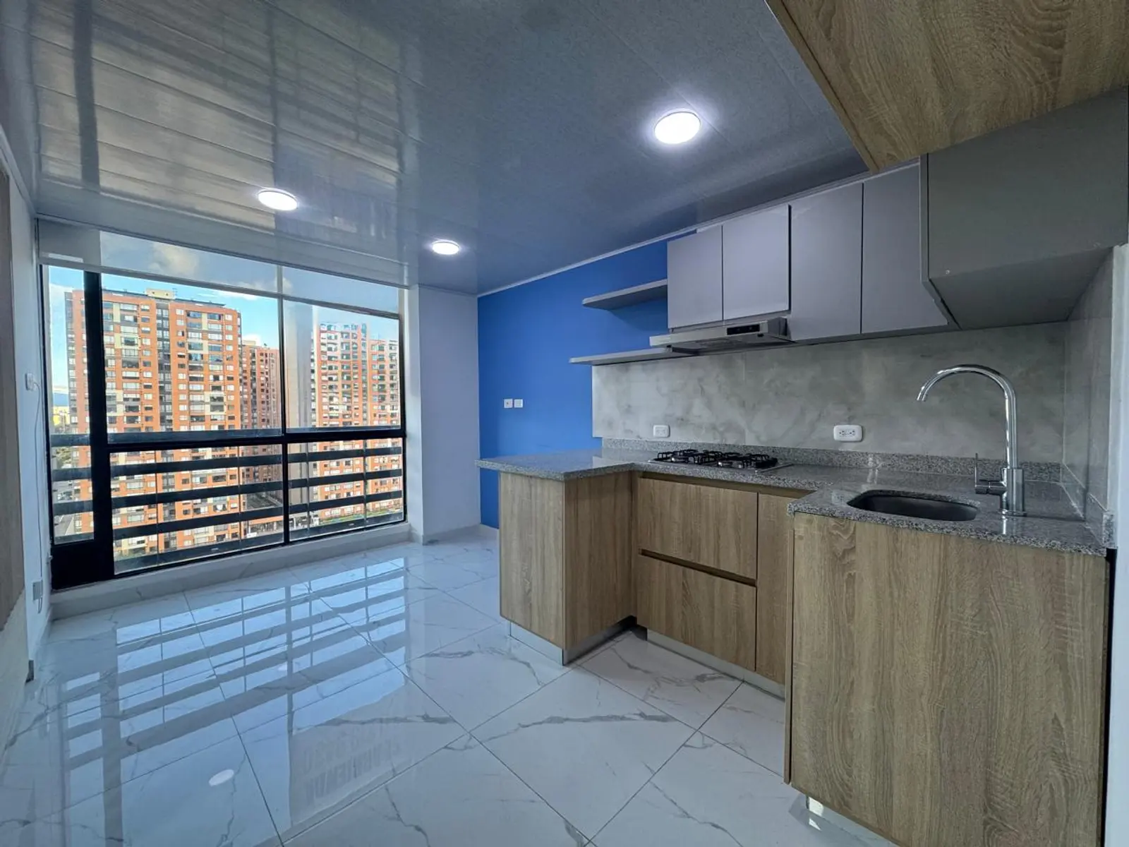 th.outside1200x1200.6a6a10fa5ade5_infocdn__property-aa-94623-1jpg Apartamento en Arriendo en Montevideo, Bogotá