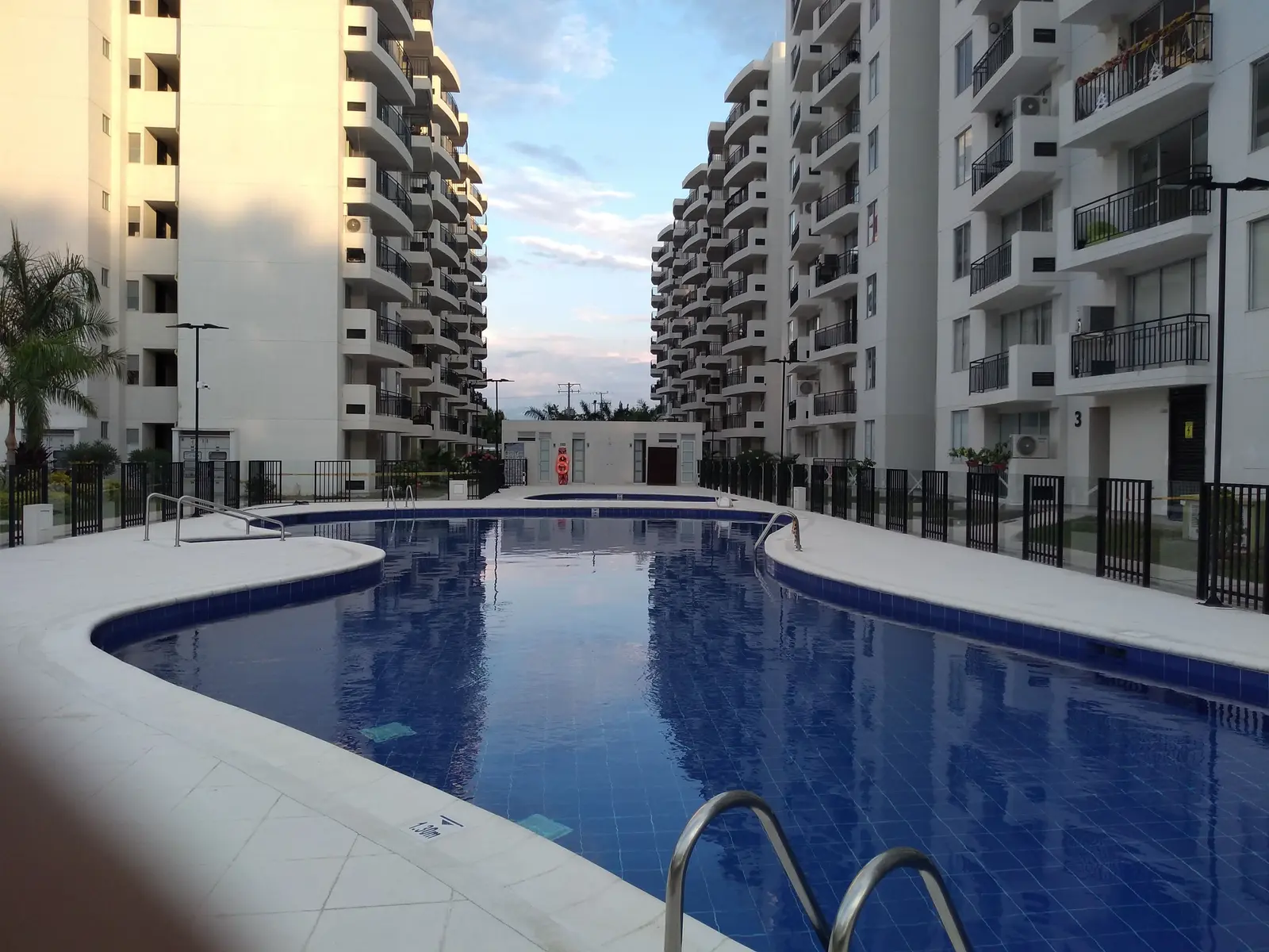 th.outside1200x1200.6a6ccf1d3de03_infocdn__sjc8auflas1qhpgk3kgz811c4rueyhahm0gfulujjpg Apartamento en Arriendo en Girardot