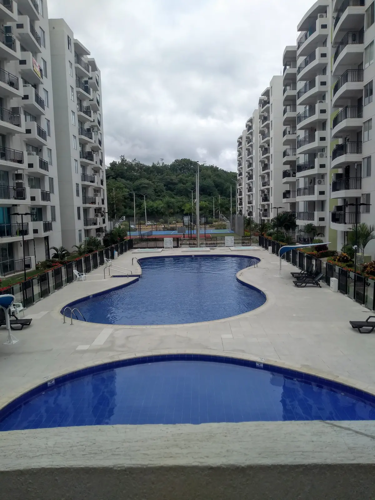 th.outside1200x1200.6a6ccf1e492a6_infocdn__nevqmx0xsocuvqsfycbvnr9xyy2ynhvr7xfersuhjpg Apartamento en Arriendo en Girardot