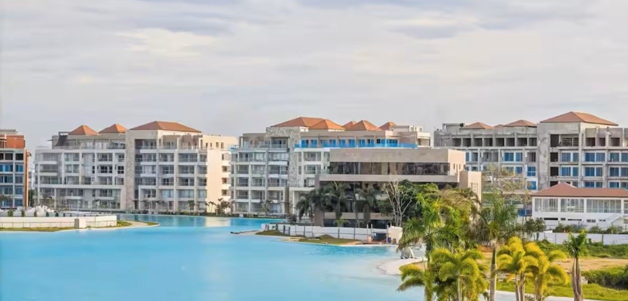 APARTAMENTO AMOBLADO EN VENTA EN BAÍA KRISTAL – CARTAGENA
