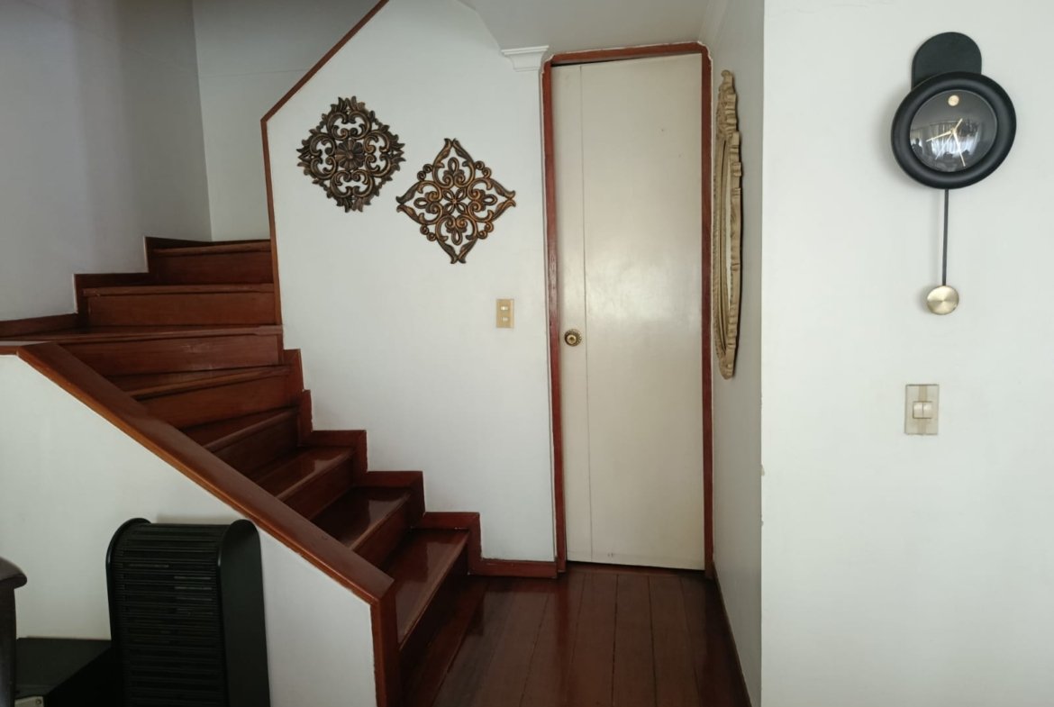 Venta casa en Medellin en Loma de Los Bernal