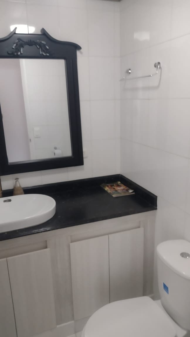 17d02e69-c92d-489e-83db-50f636b4bb9c Apartamento en venta en el Centro de Medellín, sobre la Avenida La Playa