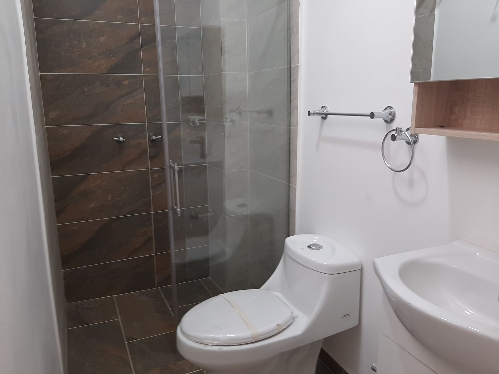20210916_130239 ARRIENDO APARTAMENTOS Y APARTESTUDIOS EN CENTENARIO CALI VALLE