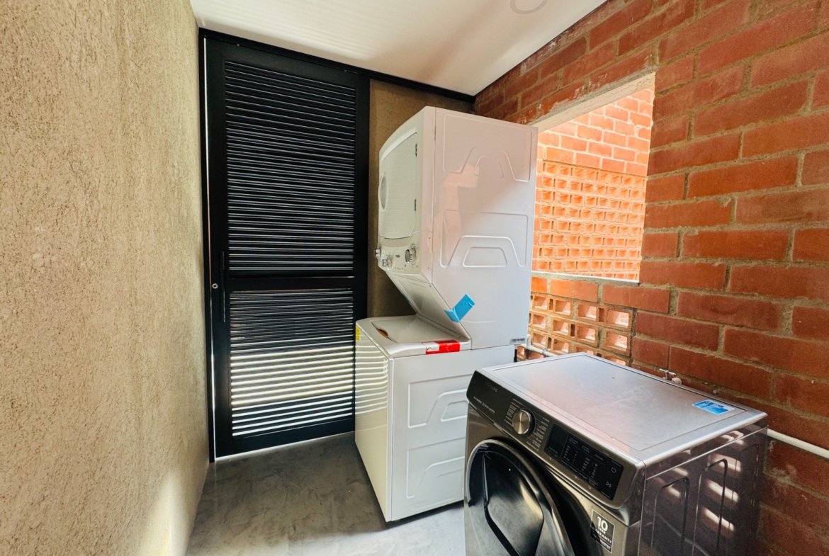 Arriendo Apartaestudios amoblados en El Limonar, Cali