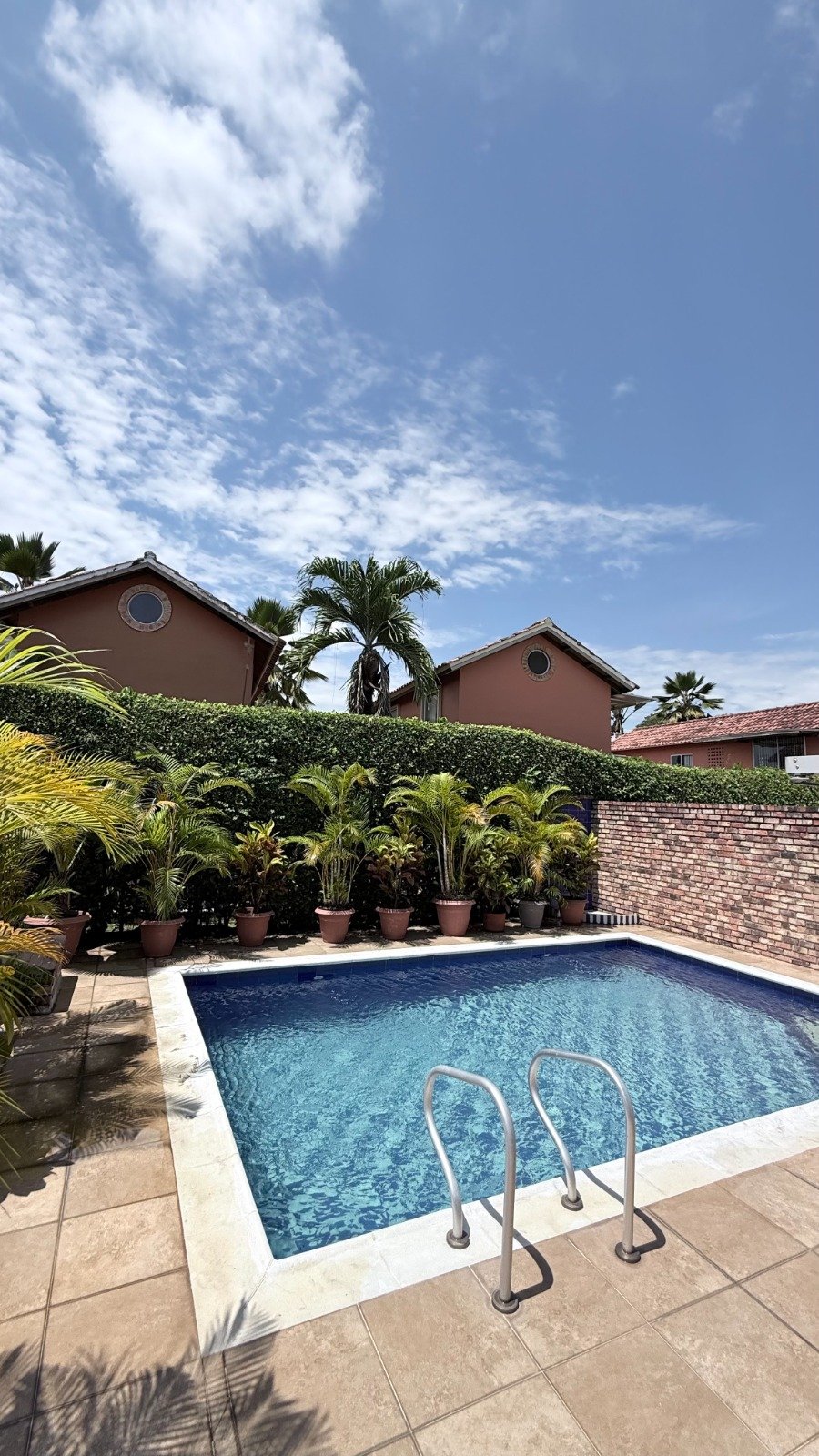 CASA EN VENTA EN ANAPOIMA EN CONDOMINIO PRIVADO