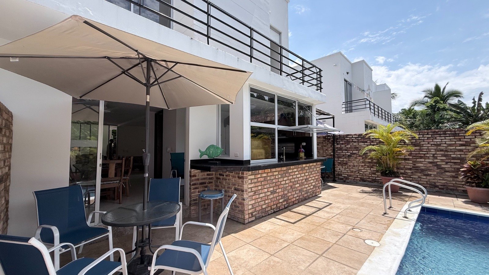 CASA EN VENTA EN ANAPOIMA EN CONDOMINIO PRIVADO