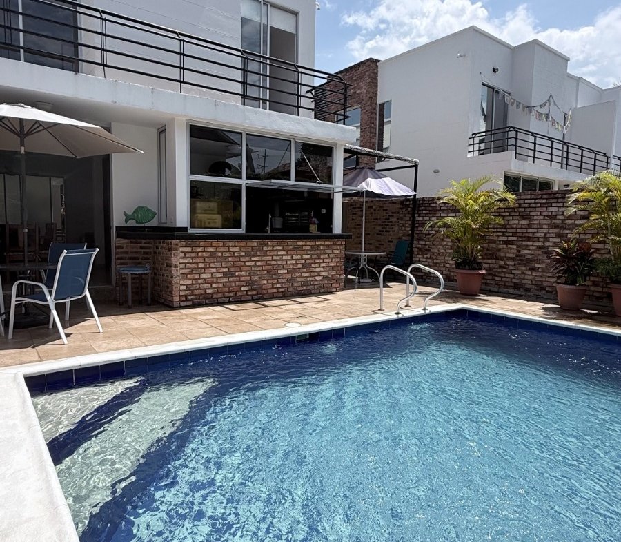 CASA EN VENTA EN ANAPOIMA EN CONDOMINIO PRIVADO