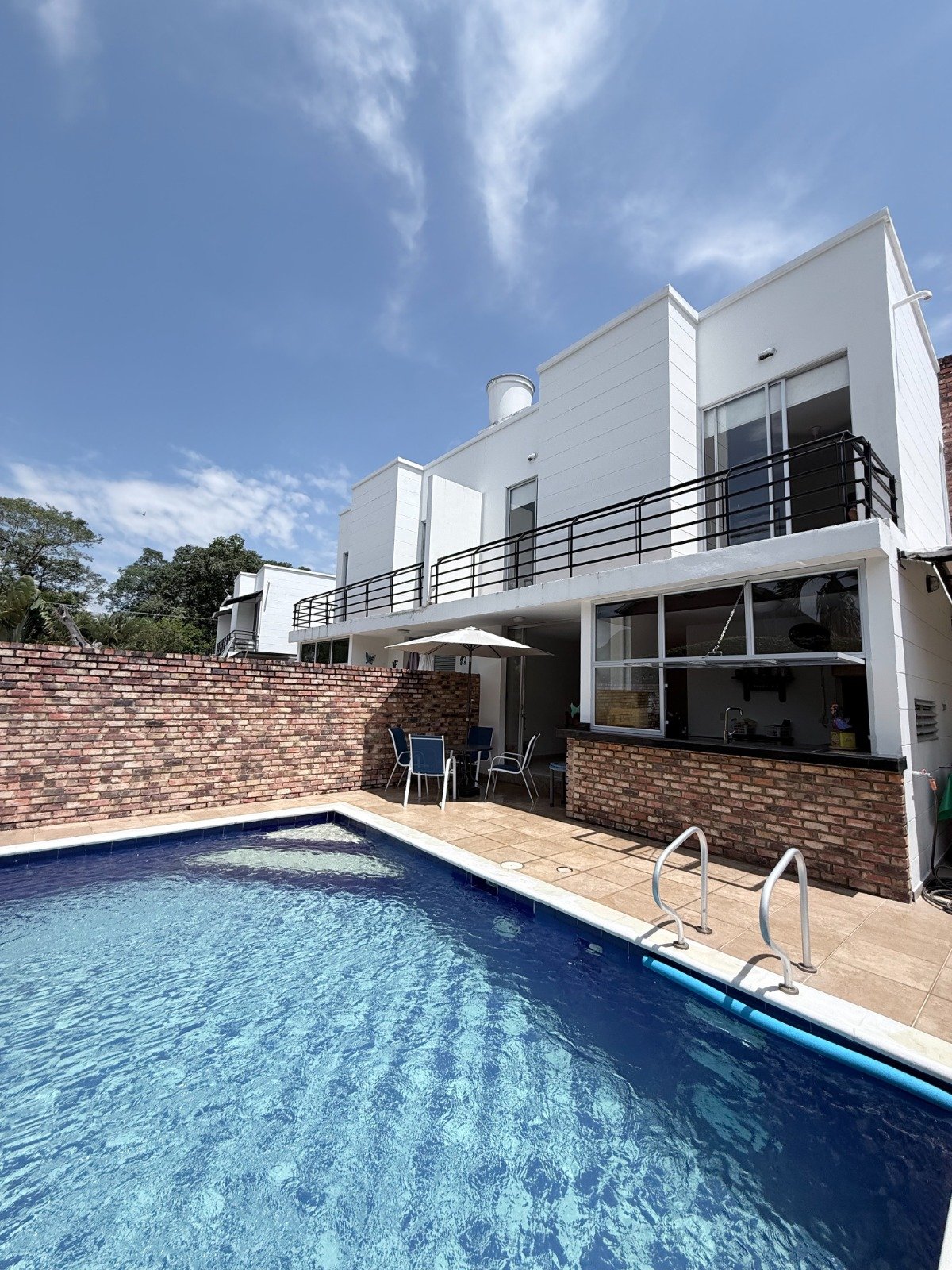 CASA EN VENTA EN ANAPOIMA EN CONDOMINIO PRIVADO