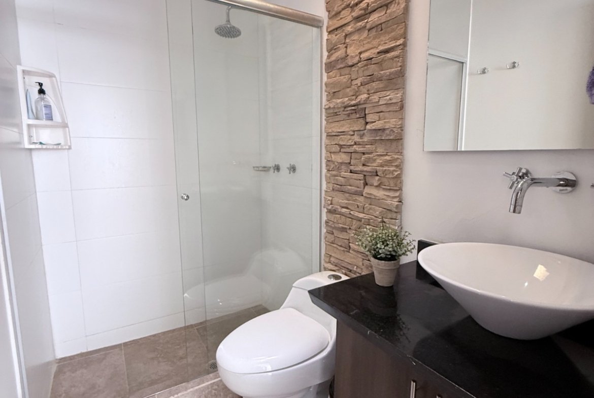 CASA EN VENTA EN ANAPOIMA EN CONDOMINIO PRIVADO