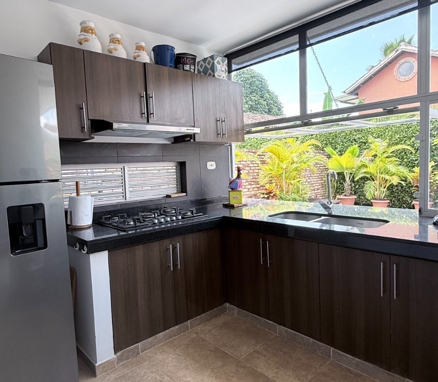 CASA EN VENTA EN ANAPOIMA EN CONDOMINIO PRIVADO