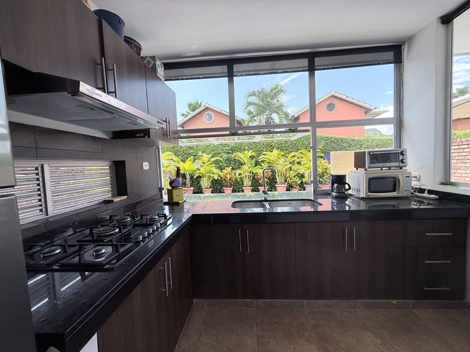 CASA EN VENTA EN ANAPOIMA EN CONDOMINIO PRIVADO