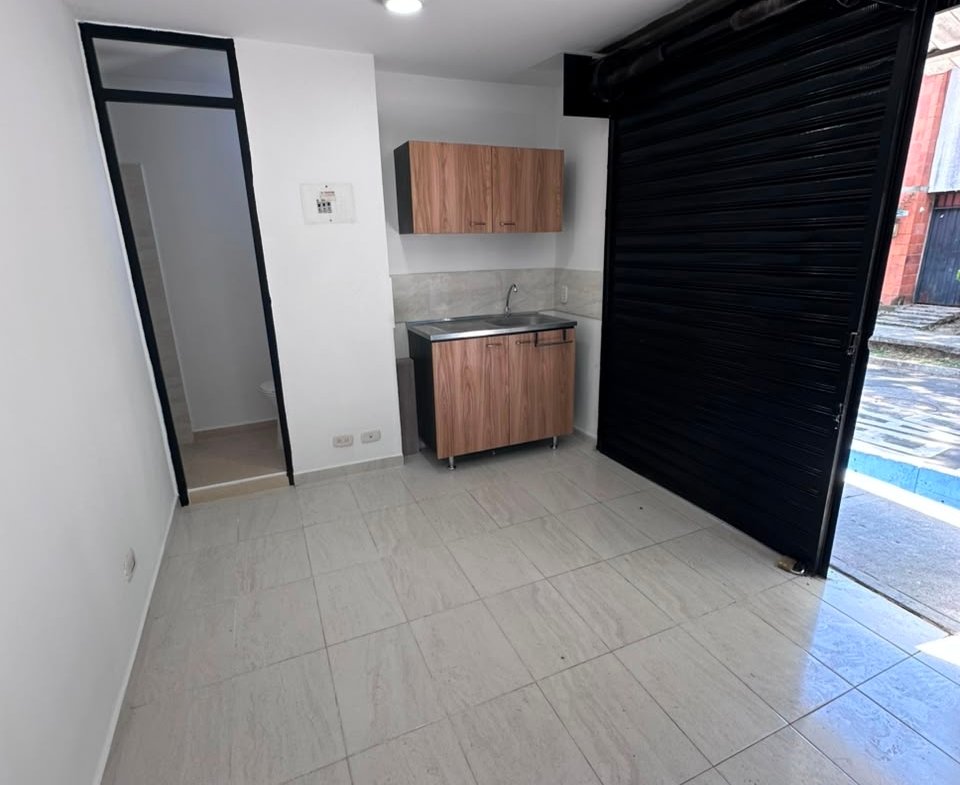 Local en venta en Samanes de Montellano, Guadalajara de Buga.