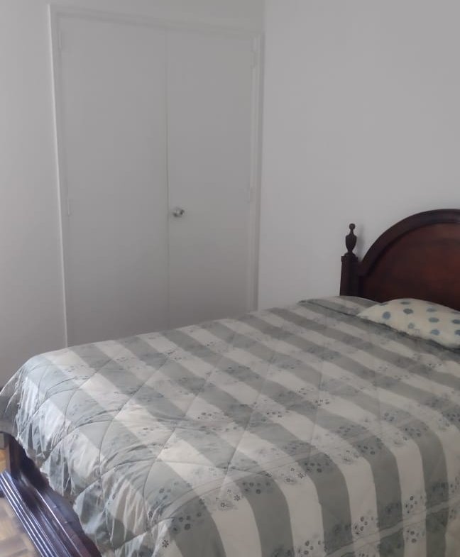 Apartamento en venta en el Centro de Medellín, sobre la Avenida La Playa