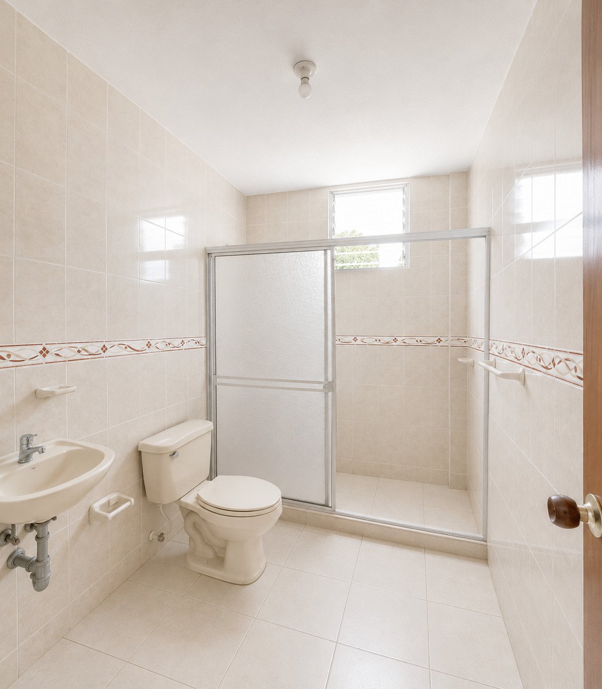 463f176d-9962-4abe-83d0-17a5d7475125 Casa campestre en venta en Girardot, Condominio Campestre Villa María