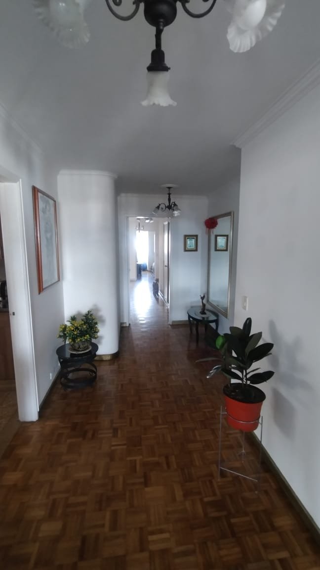 75b98652-e6d0-479f-ae19-3fbca42b4920 Apartamento en venta en el Centro de Medellín, sobre la Avenida La Playa